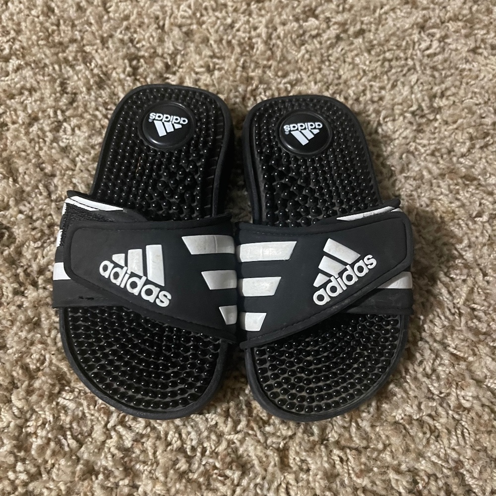 Adidas slides kids